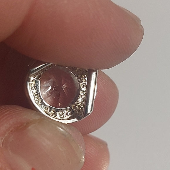 Sterling Silver Herringbone Chain and Round CV Pendent - Picture 7 of 8